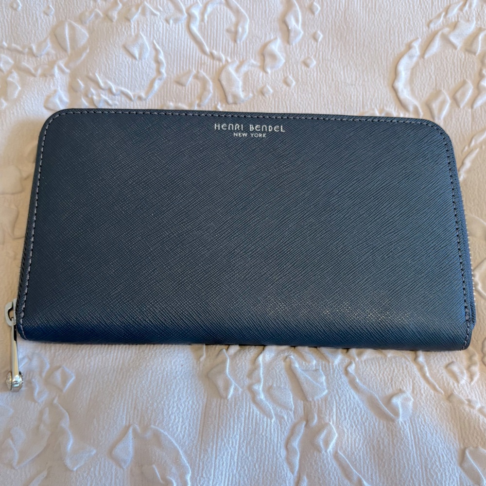 Henri Bendel Zip Around Travel Wallet Grey Saffiano